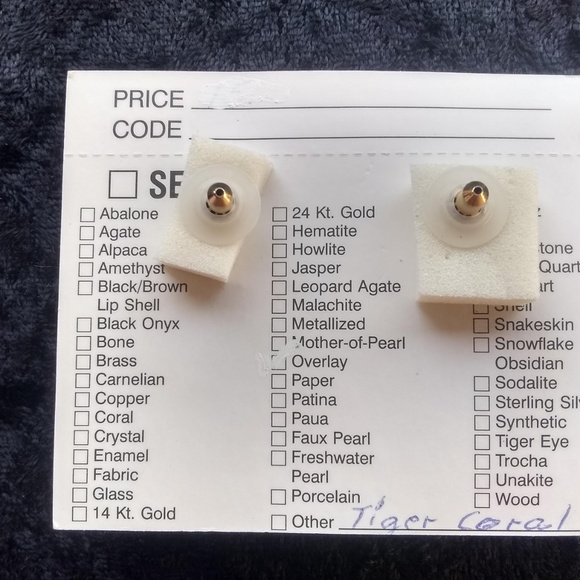 Vintage Karla Jordan - RARE Tiger Coral Earrings - Picture 3 of 5